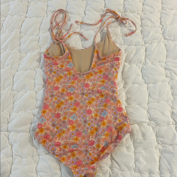 Albion Natalie One Piece Swimsuit - Picture 2 of 6